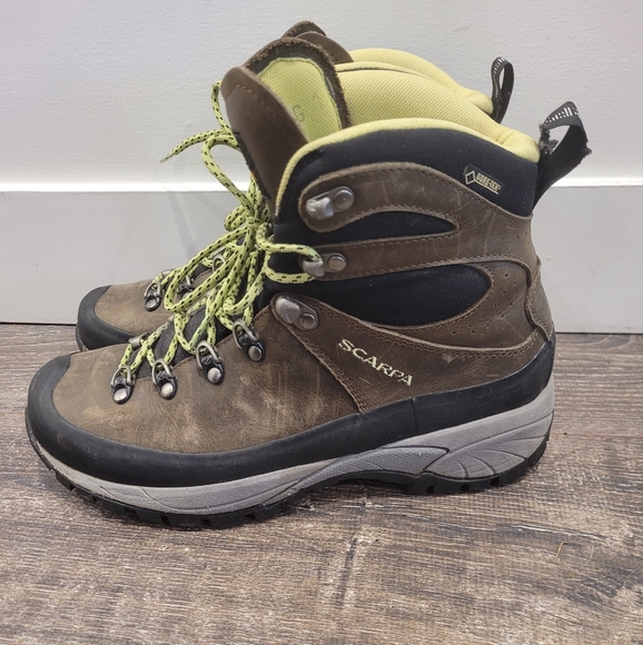 Scarpa Hiking Boots - Picture 3 of 6